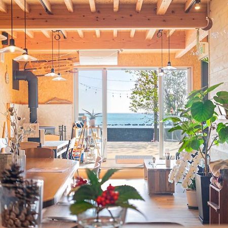 海と山に囲まれた静かな港町の オーシャンビュー 個室ゲストハウスeat&Stay Romey Shizuoka Zewnętrze zdjęcie